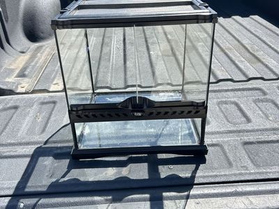 12"x12"x12" Exoterra Terrarium