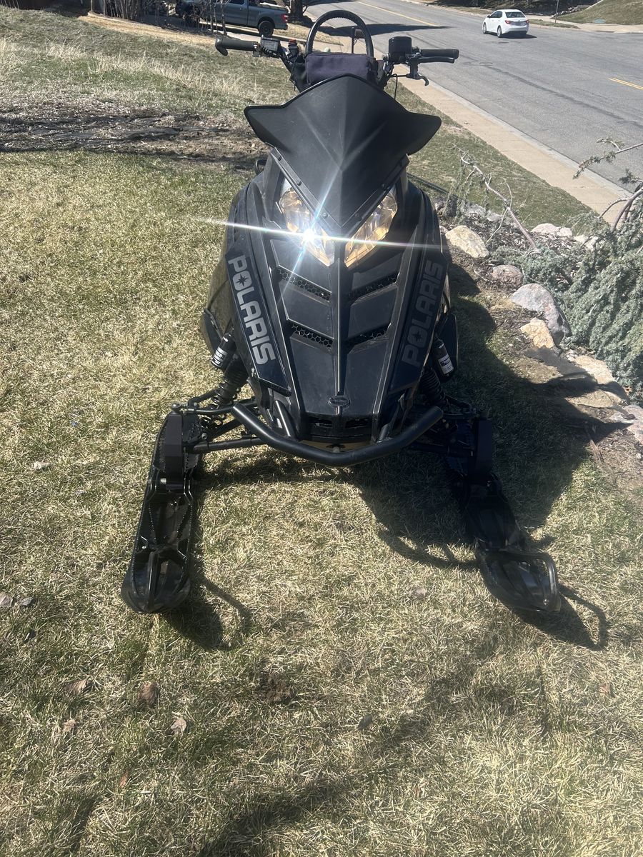 2013 Polaris RMK 800 pro.
