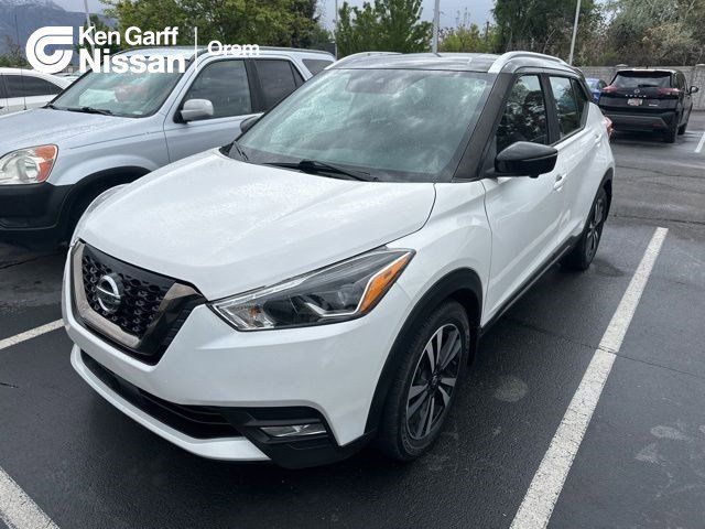 2020 Nissan Kicks SR