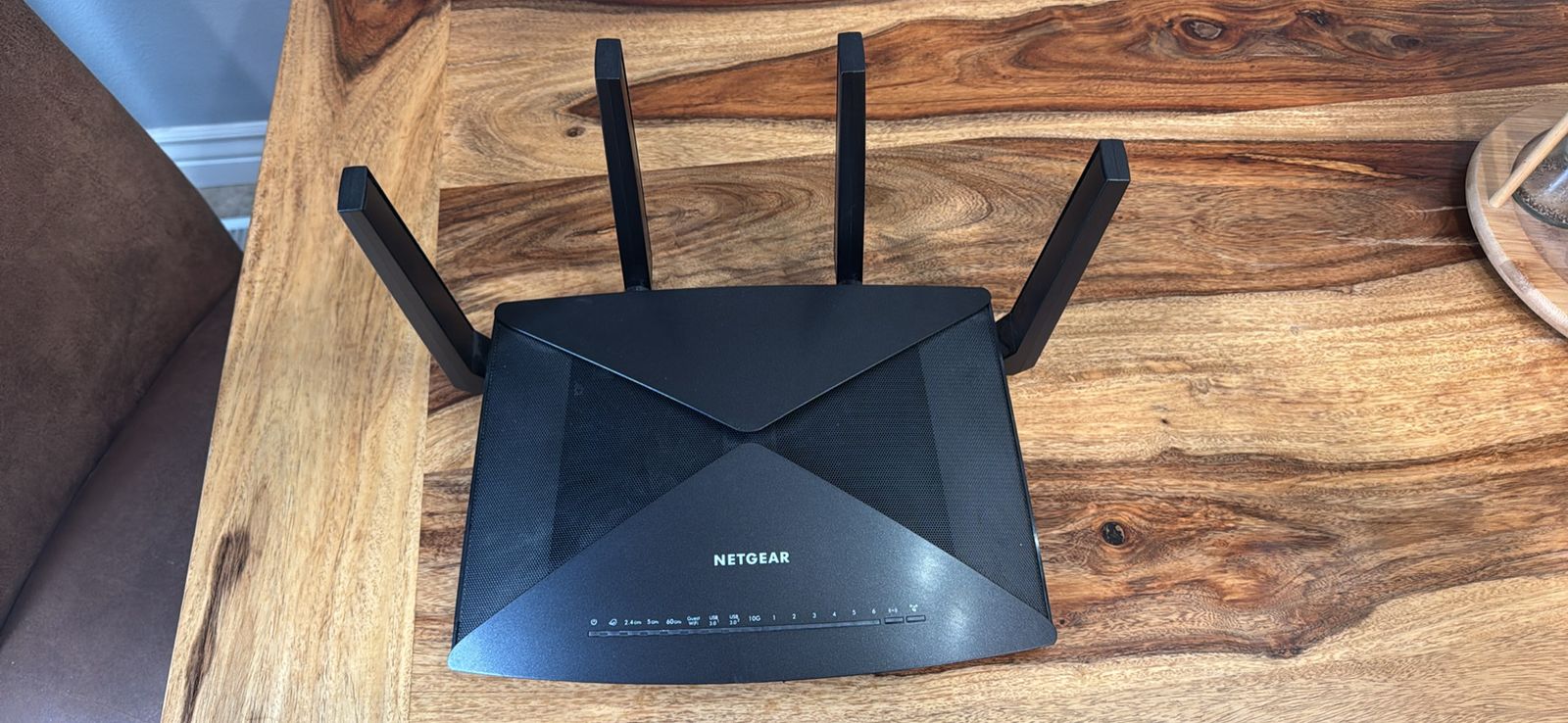 NETGEAR Nighthawk X10 AD7200 Smart WiFi Router R9000 - Quad-Stream, MU-MIMO
