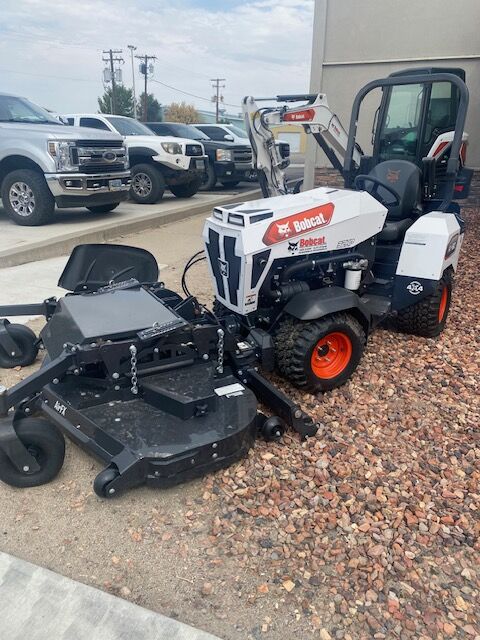2023 Bobcat AT450 w 72" Mower