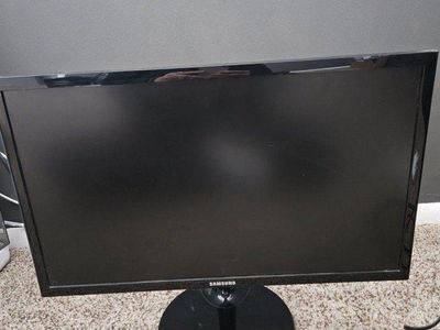 Samsung 21.5" Slim Monitor