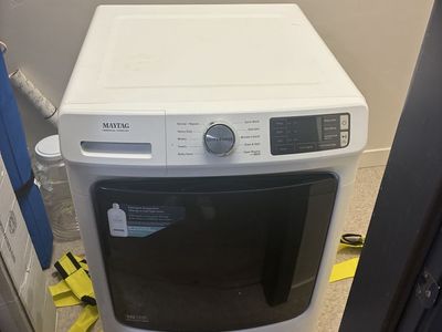 Maytag Front Load Washer & Dryer Set (Commercial Technology / Extra Power) – Works Great!