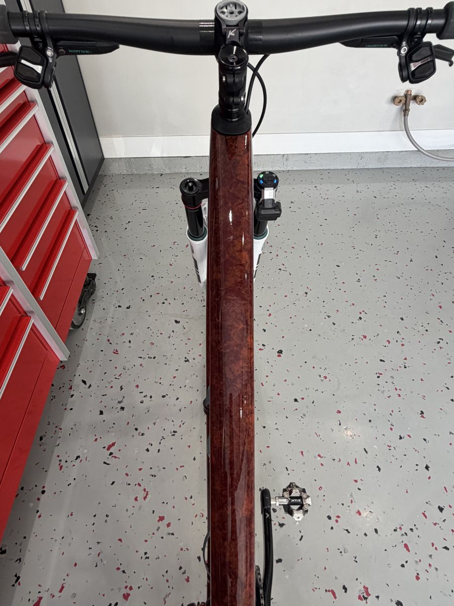 Main image 7