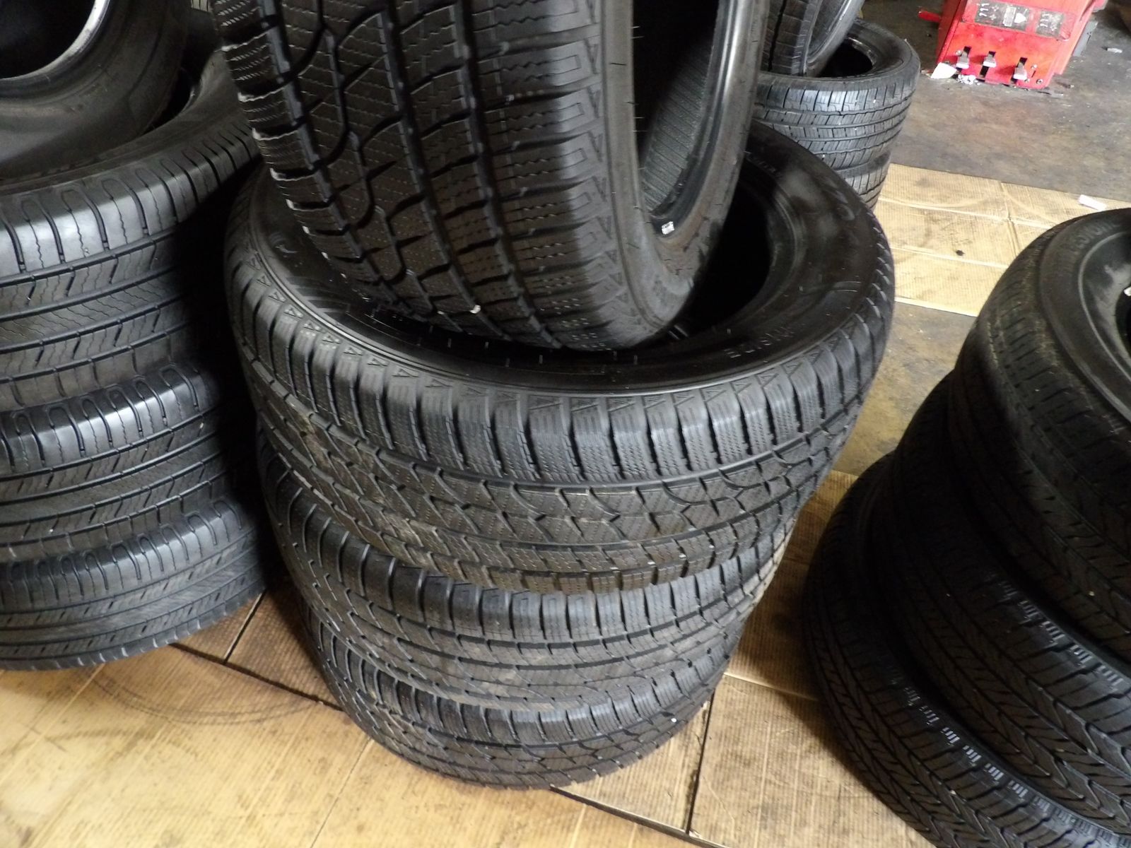 235/55R17 SAILUN ATREZZO ALL WEATHER SET OF USED TIRES 