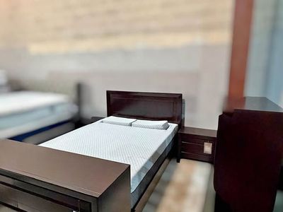 Queen Mattress " The SONU Sleep System Plush " - Brand New