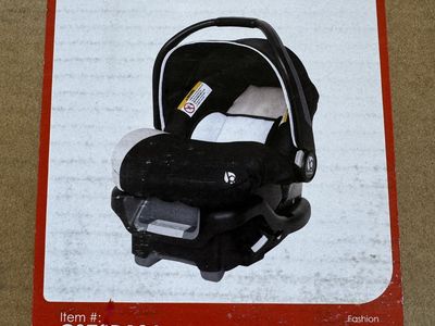 Baby Trend Ally 35 Infant Car Seat (Modern Khaki) - Brand New