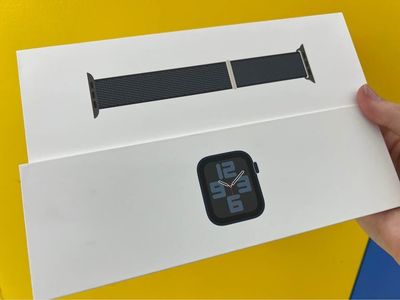 Brand New Apple Watch SE 2nd Gen 40MM - GPS
