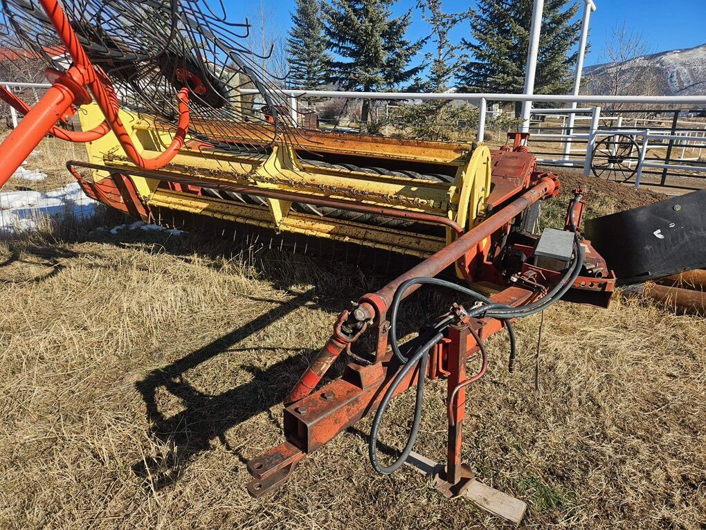 New Holland 488 Haybine