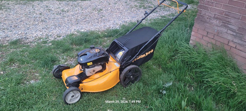 lawn mower self propelled good working conditions