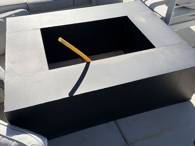 Square fire box / fire pit