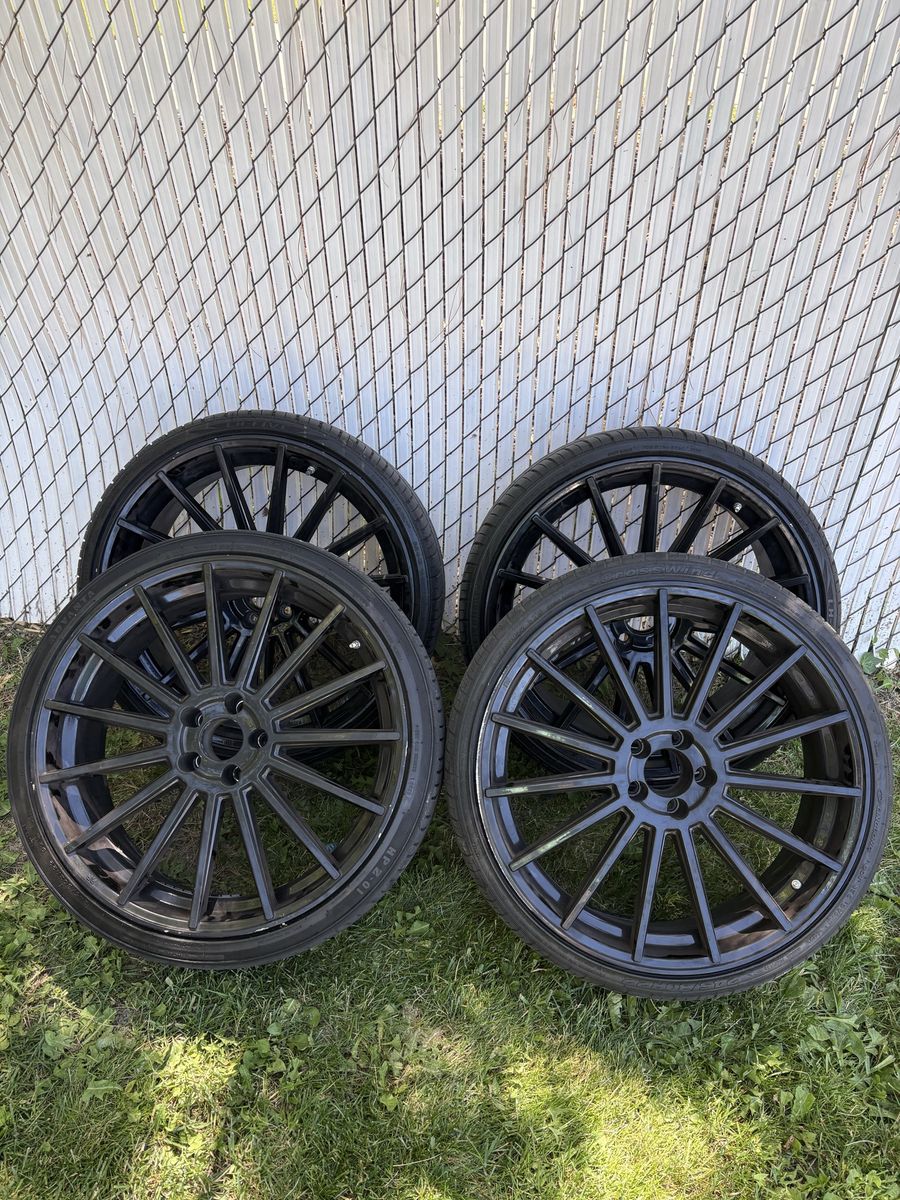 Black 22-inch 5x112 Audi wheels with new Tires - Great Condition
