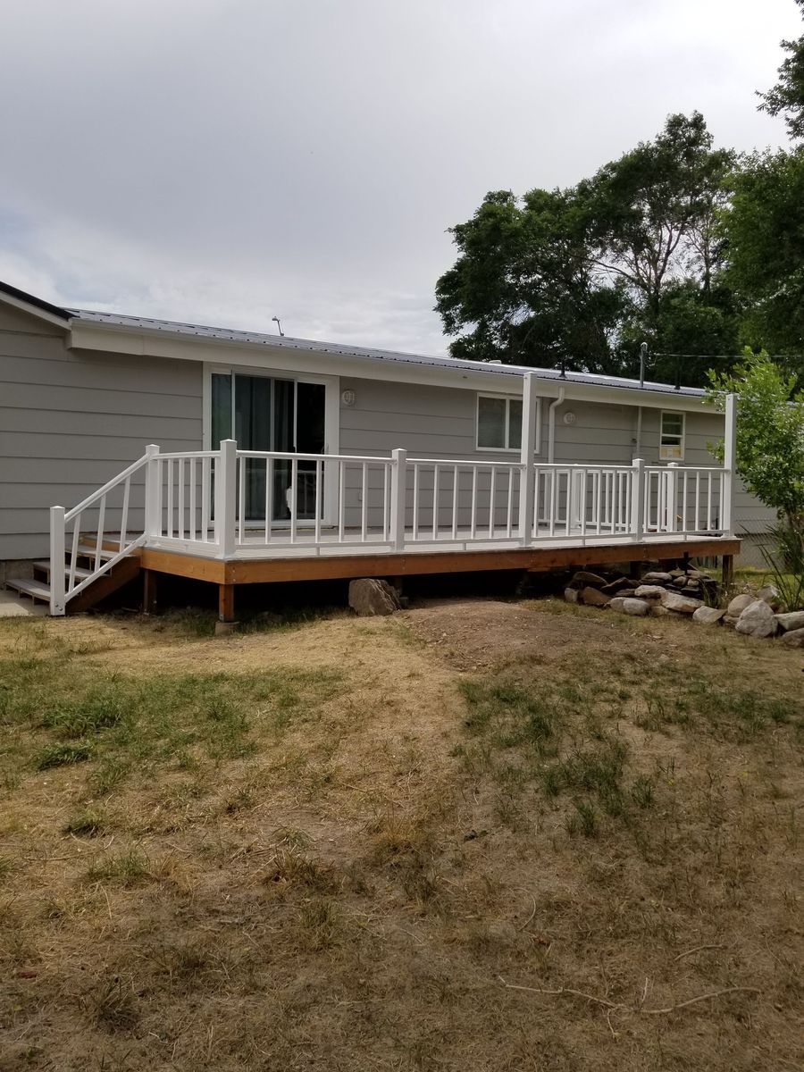 24' x 12' deck package, synthetic decking,railings, etc