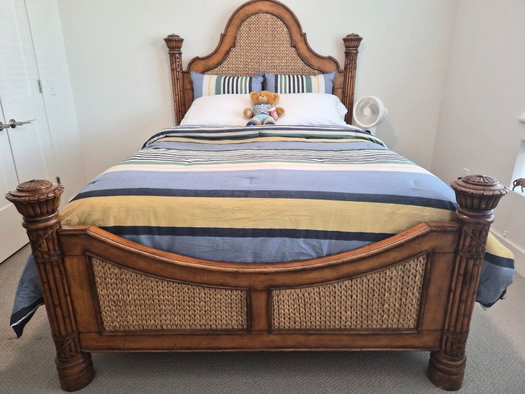 Tommy Bahama Queen Bed