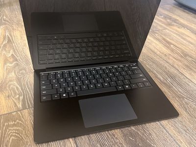 Microsoft Surface Laptop 4 — i7 / 32GB / 1TB — Matte Black