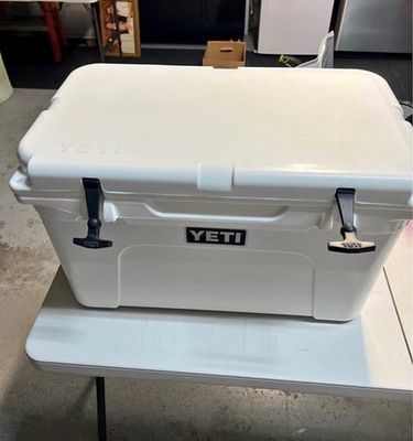 Yeti Tundra 45 Cooler