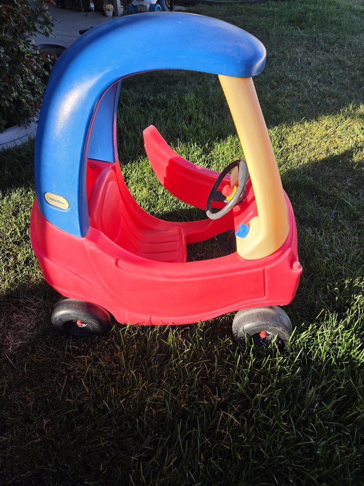 Little Tikes Cozy Coupe 30th Anniversary Edition Ride-On Toy Car - Red/Yellow/Blue