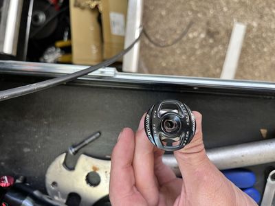 Specialized tool top cap