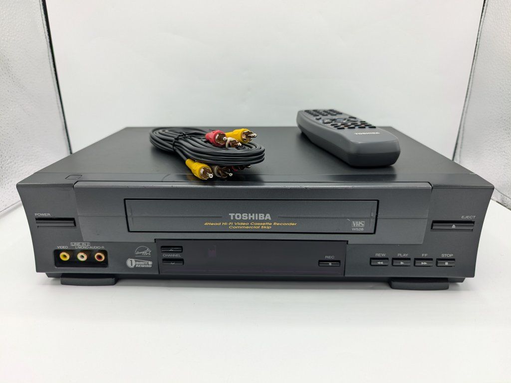 Toshiba W-528 VCR VHS Player 4-Head Hi-Fi Commercial Skip - Serviced - w/ Remote & Cables