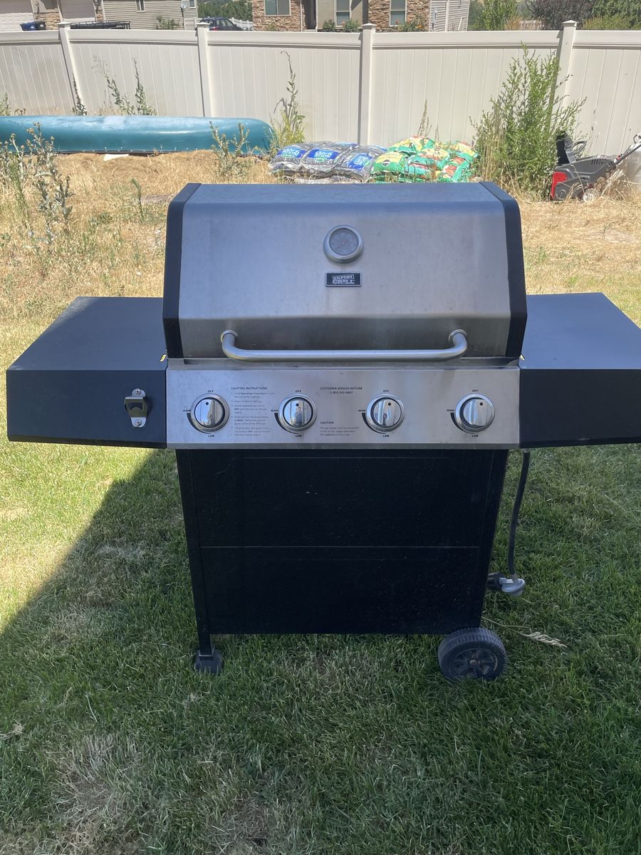 Expert Grill 4 Zone Propane Gas Grill with Temperature Gauge