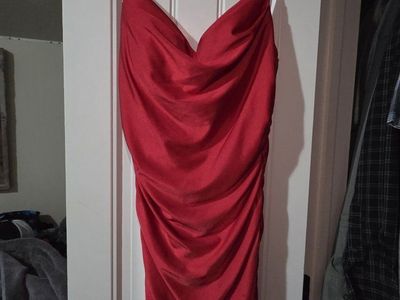 B. Darlin Red Ruched Bodycon Mini Dress Size 7/8 Spaghetti Strap
