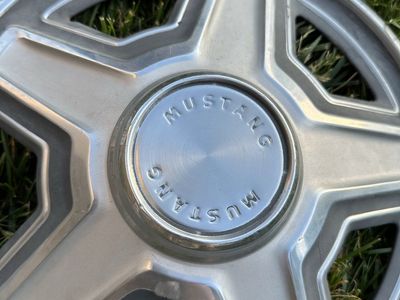 Mustang Hubcaps