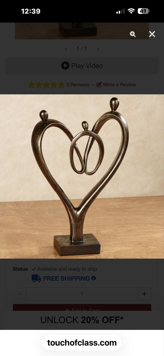 Heartfelt Family Sculpture