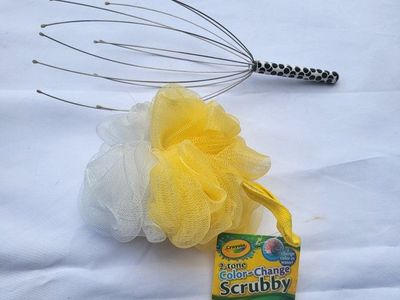 Crayola 2-Tone Color-Change Scrubby & Scalp Massager Lot
