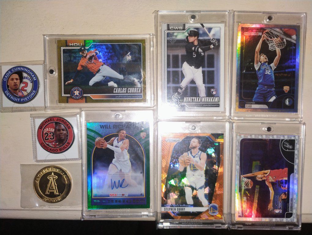 6 Collectable Cards and 3 Coins