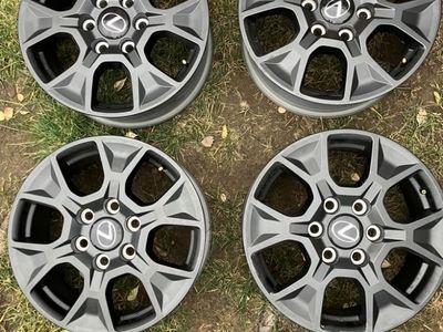18 x 7 6 lug Lexus GX wheels like new set of 4
