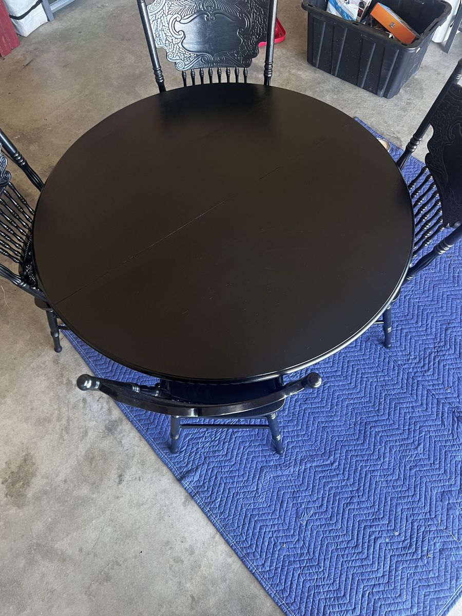 Vintage Black Round Dining Table with 4 Carved Windsor-Style Spindle Back Chairs - Solid Wood