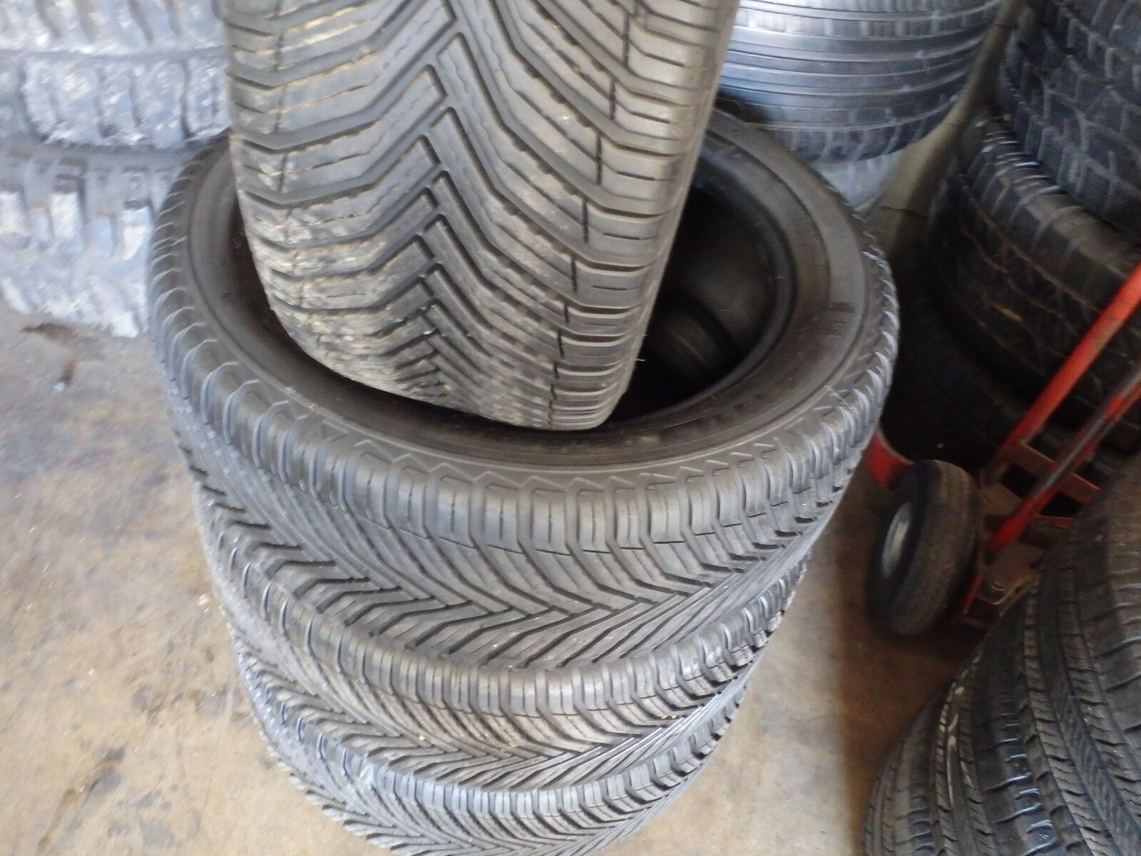 235/50R18 MICHELIN CROSSCLIMATE 2 SET OF USED TIRES