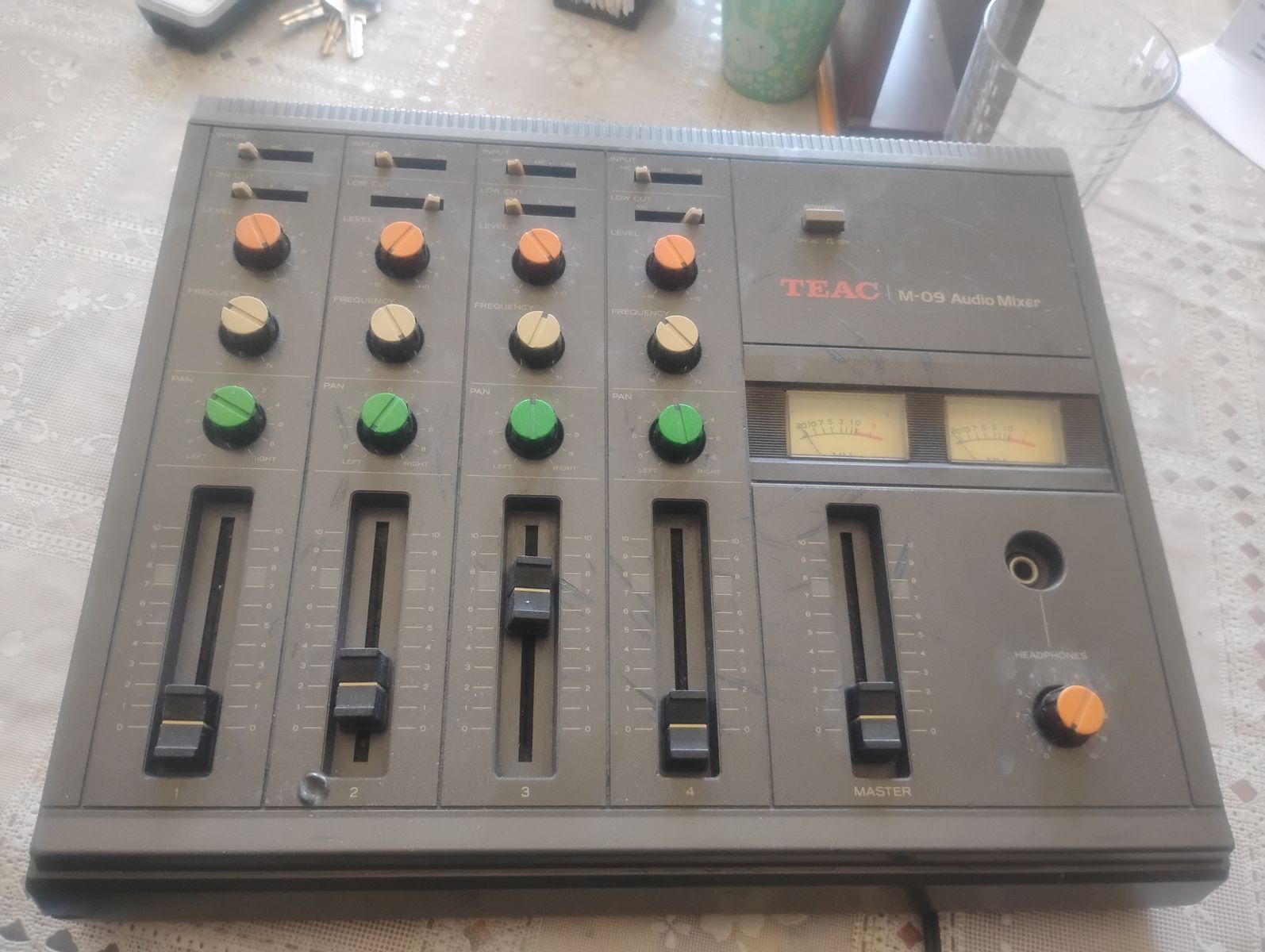 Teac M-09 Analogue Audio Mixer 4 channels