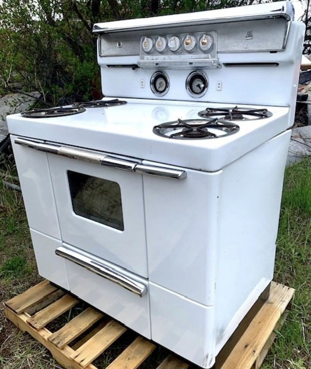Maytag 50’s gas range