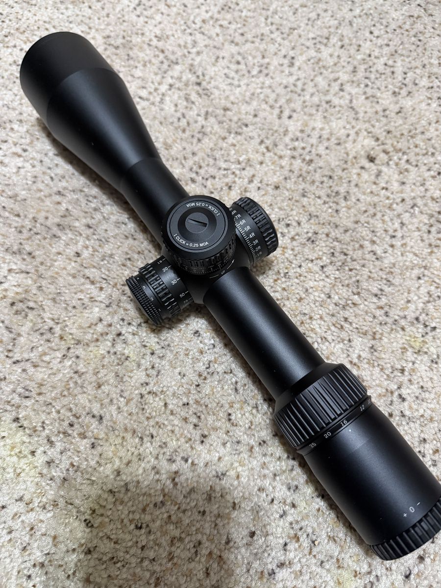 Vortex Strike Eagle 5-25x56 MOA FFP