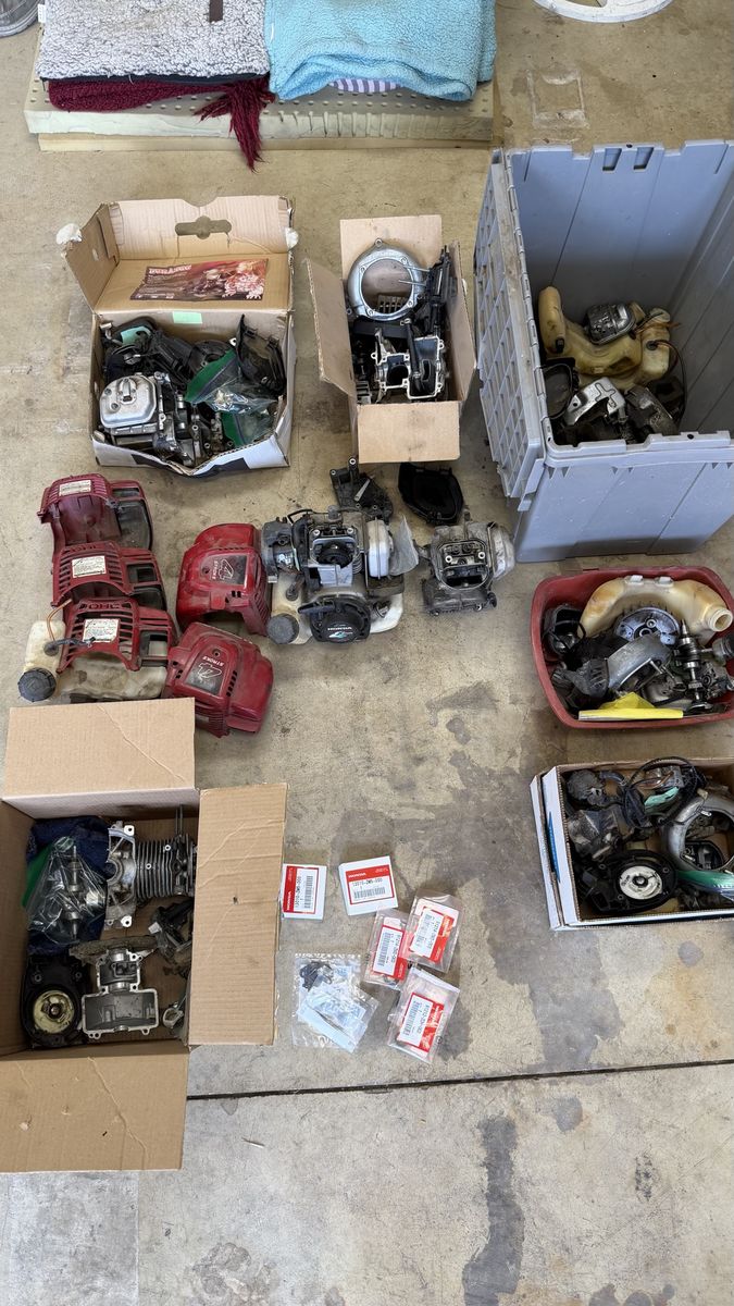 5 Complete Honda GX35 Motors for Parts or Repair