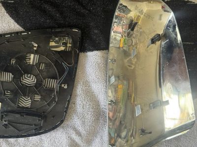 Toyota Tundra Side Mirror (Driver)