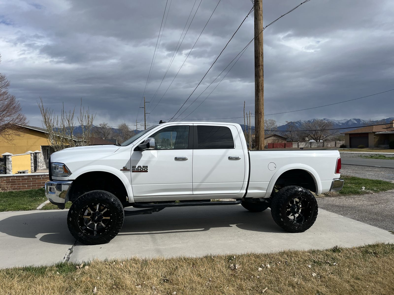 2017 Ram 2500 Laramie