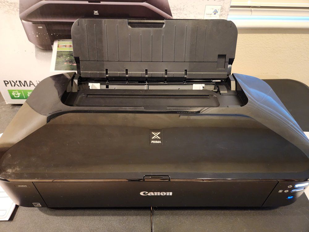 Main image 3