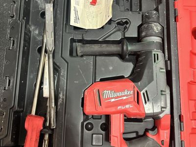 Milwaukee M18 FUEL SDS Max Rotary Hammer (2717-22HD) – Tool Only