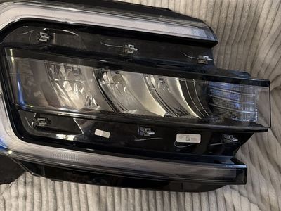 2024 Ford Expedition Right Headlight Led Chrome Oe