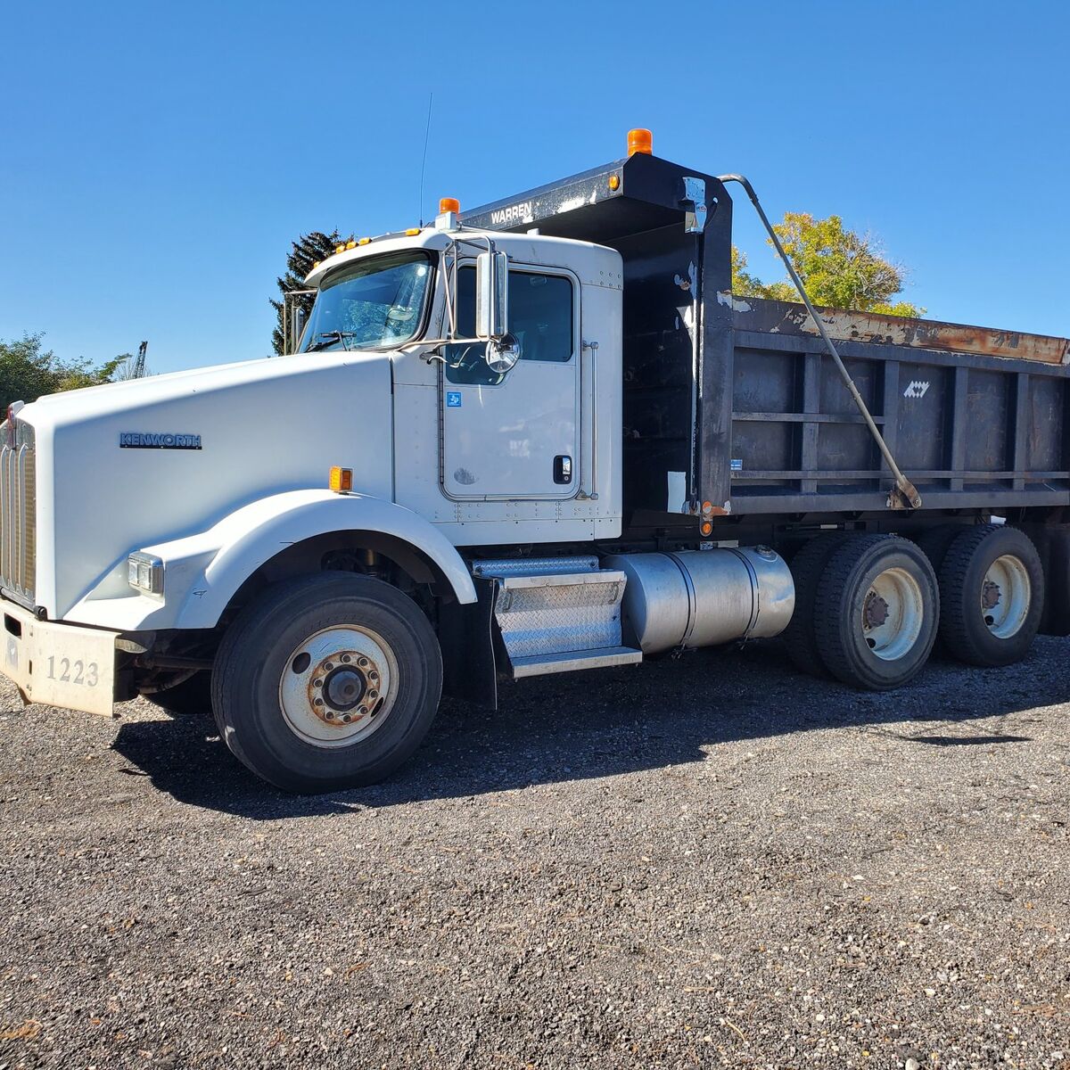 2013 kenworth T800 dump truck