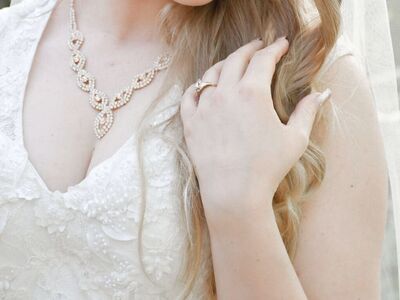 Wedding Dress -Davids Bridal (preserved/like new c