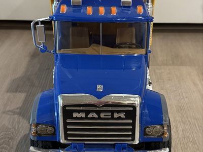 Bruder Mack toy Granite Dump Truck
