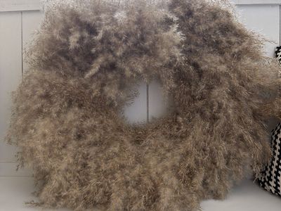 Large Pampas Grass Wreath - Natural Dried Floral Wall Decor