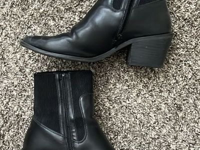 Black Pointed Toe Ankle Boots with Ribbed Elastic Sides - Women's Size 10