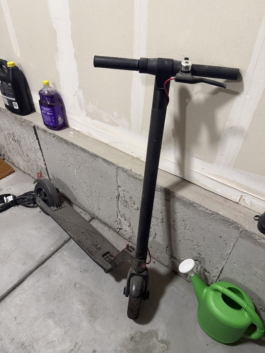 Electric scooter