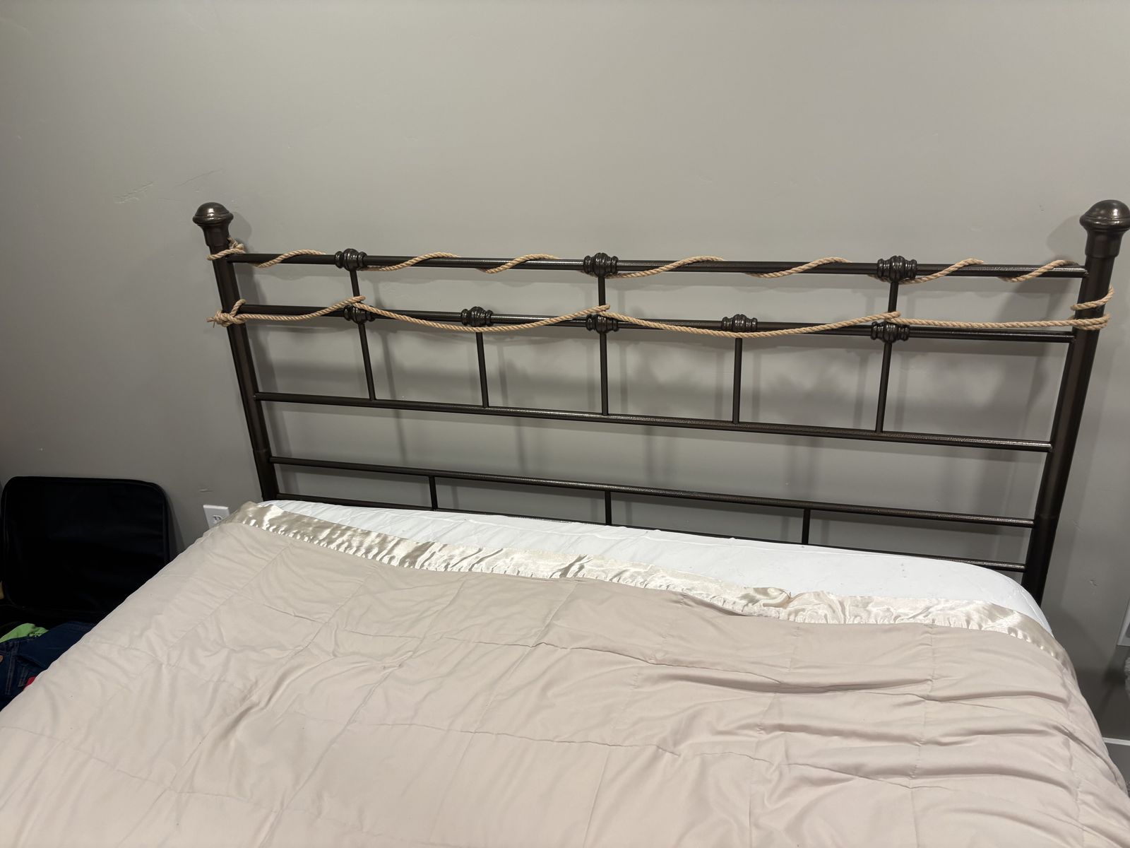 Main image 13
