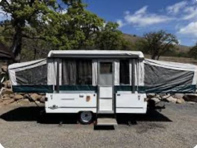 Mint Fleetwood Sedona Popup Seeps 7