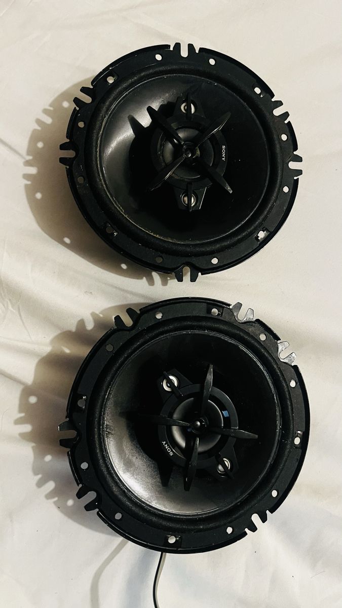 Main image 3